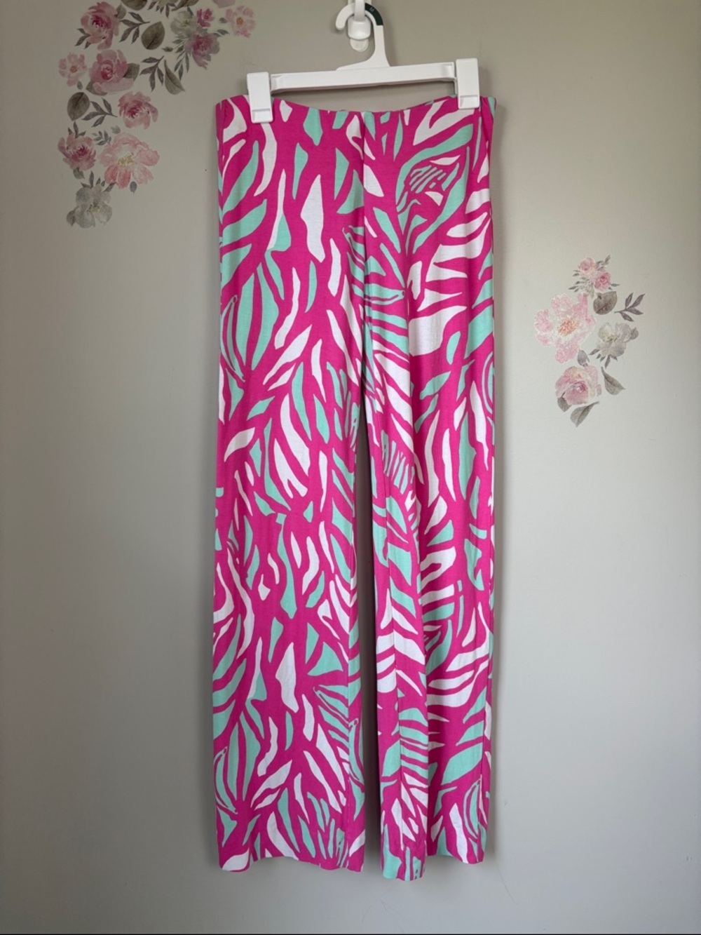 Lilly Pulitzer Spandex Blend Pink, Aqua & White Patterned Flare Pants - S - Picture 1 of 8
